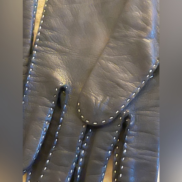 Carolina Amato Gloves!! - Picture 5 of 6